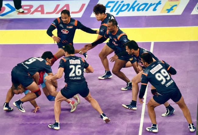 प्रो कबड्डी : बंगाल वारियर्स ने जयपुर पिंक पैंथर्स को हराया