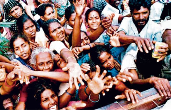 करोड़ों अकेले-बेबस लोगों का देश