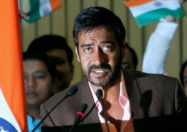 शाहरुख-काजोल संग ''दिलवाले'' में नजर आयेंगे अजय देवगन