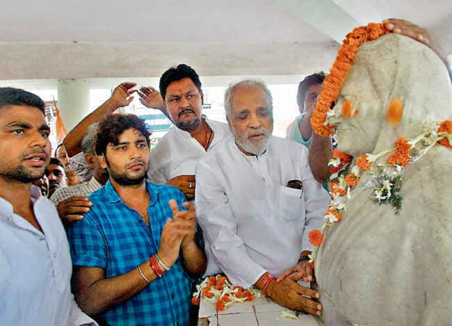 ददई को जमानत, जेल से बाहर आये