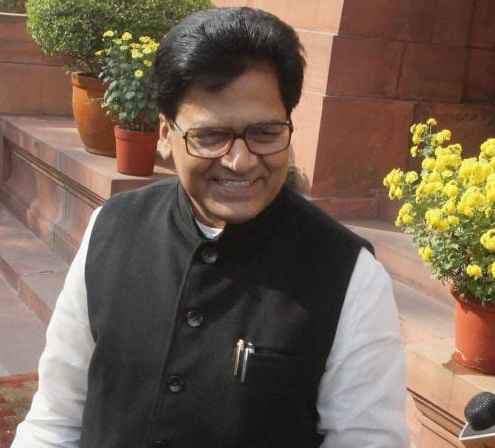 सपा ने केंद्र से राम नाईक को हटाने की मांग की