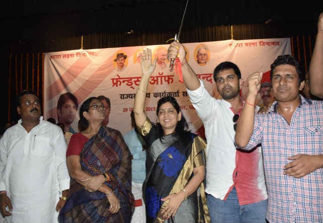 मांझी की पार्टी को मिली चुनाव आयोग से मान्यता, लवली ने ली हम पार्टी की सदस्यता