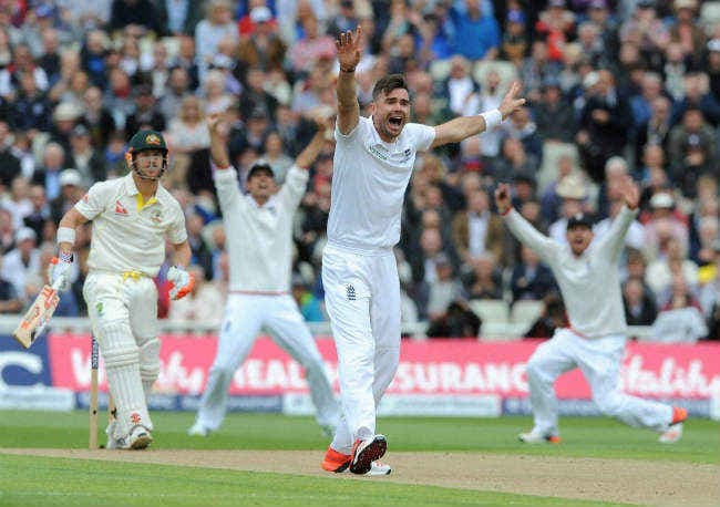 इंग्‍लैंड को लगा झटका, बाजू में खिचाव के कारण एंडरसन चौथे एशेज टेस्ट से बाहर