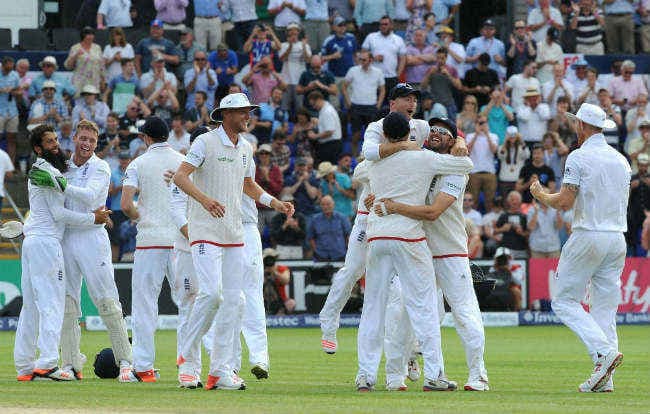 तीसरा एशेज टेस्‍ट : इंग्‍लैंड ने तीसरे ही दिन ऑस्ट्रेलिया को आठ विकेट से रौंदा, श्रृंखला में 2-1 की बढ़त