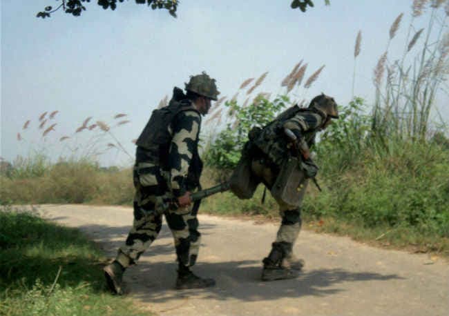 एक बार फिर पाकिस्‍तान ने किया सीज फायर का उल्‍लंघन