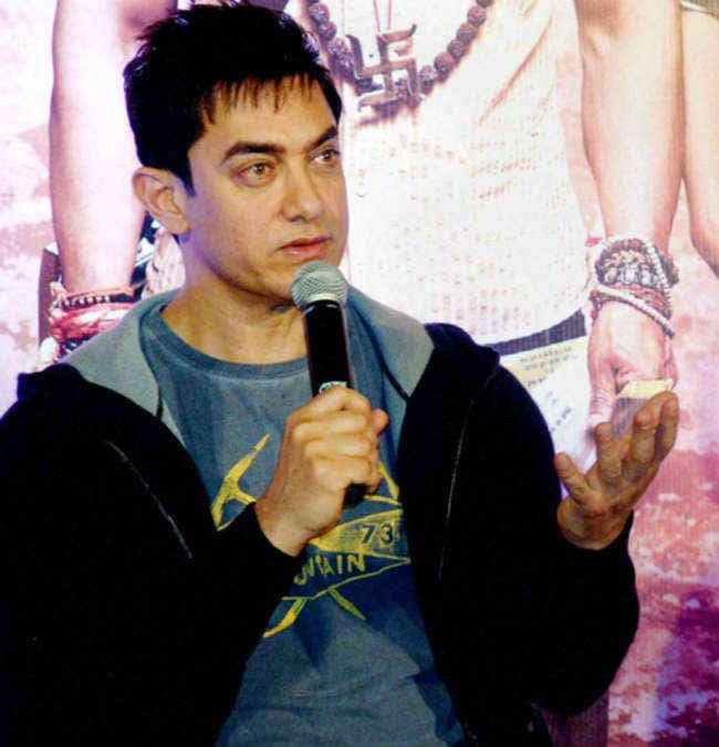 अब ''ठुल्‍ला विवाद'' में फंसे आमिर खान