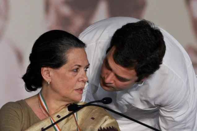 नरेंद्र मोदी के लिए सोनिया गांधी का नया जुमला : मन की बात के चैंपियन बन गये हैं मौन व्रत के चैंपियन
