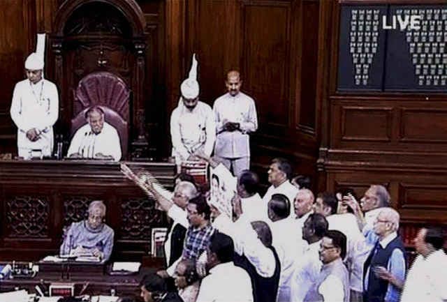 संसद सत्र : सर्वदलीय बैठक विफल, कांग्रेस सुषमा, वसुंधरा व शिवराज के इस्तीफे पर अडिग