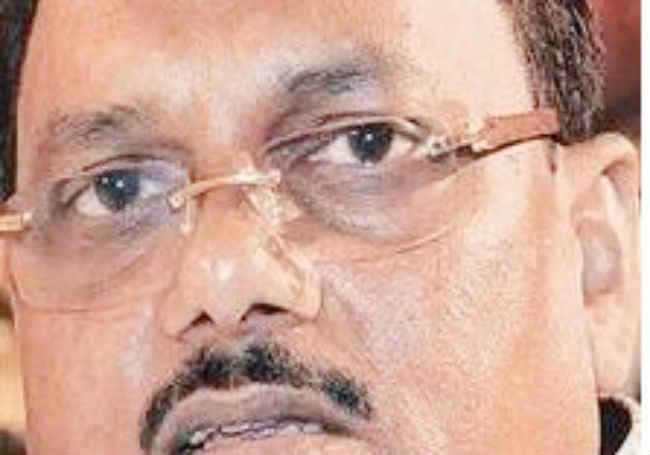 नोएडा: पूर्व चीफ इंजीनियर यादव सिंह के घर से लेकर ससुराल तक सीबीआइ का छापा