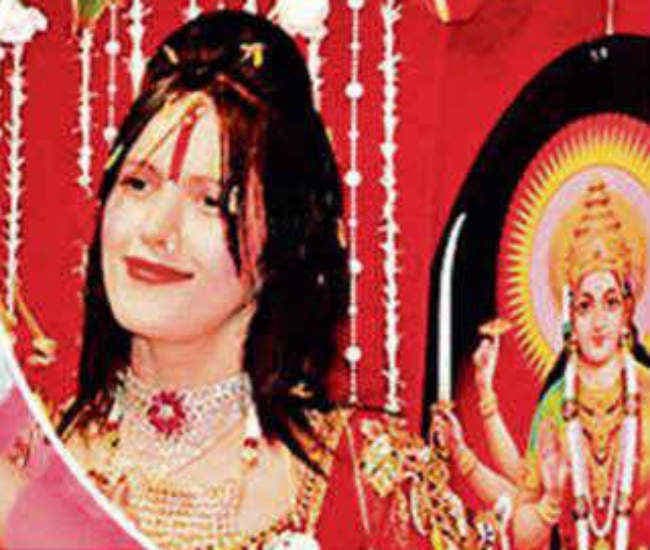 लोस में ”राधे मां” का मुद्दा उठा, भावनाओं से खेलने वालों पर कड़ी कार्रवाई की मांग