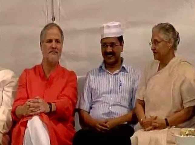 शीला दीक्षित और नजीब जंग पर 100 करोड़ के भ्रष्टाचार के आरोपों की जांच करेगी दिल्ली सरकार