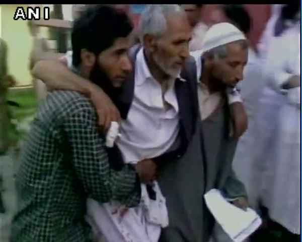 जम्मू-कश्‍मीर : शोपियां में जामा मस्जिद पर ग्रेनेट से हमला, 10 घायल