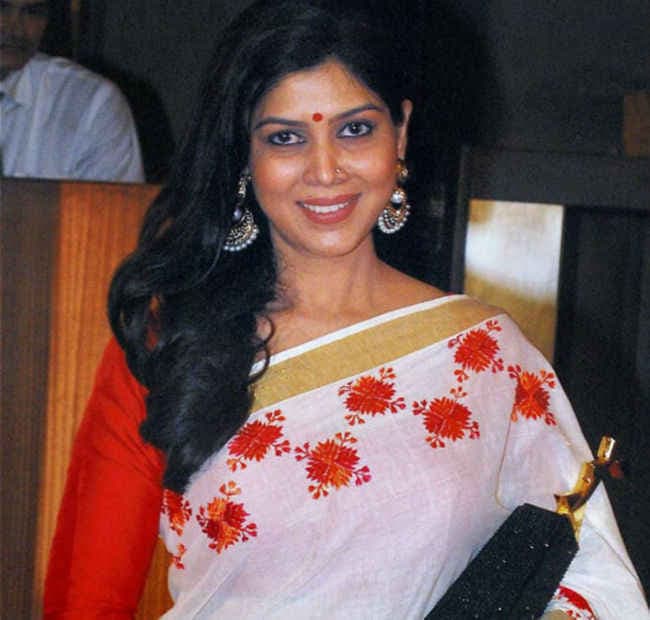 जानें कौन निभायेंगी ''दंगल'' में आमिर की पत्‍नी का किरदार