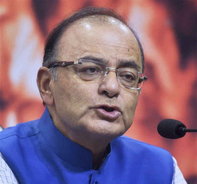 वित्त मंत्रालय ने सेबी के बोर्ड में स्पीकर सुमित्रा महाजन के भाई की नियुक्ति को सही ठहराया