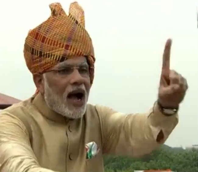 लालकिले के प्राचीर से प्रधानमंत्री ने कहा- खोजा जा रहा है ''वन रैंक, वन पेंशन'' का रास्ता