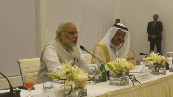 UAE दौरा : मैसडर में PM नरेंद्र मोदी ने कहा, करने आया हूं 34 साल की भरपाई