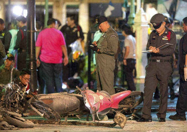 VIDEO बैंकाक धमाका : ''ब्रह्मा'' मंदिर में बम विस्फोट, 27 की मौत