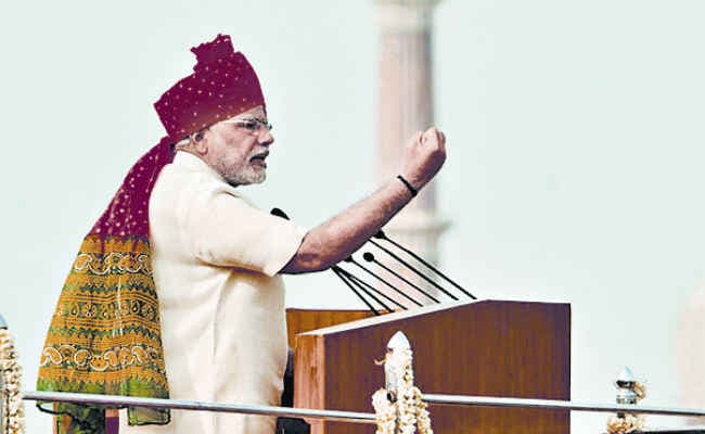 वादे करना तो कोई उनसे सीखे!