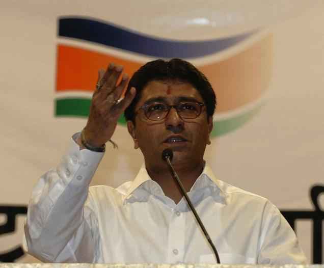 राज ठाकरे की पत्नी को कुत्ते ने काटा