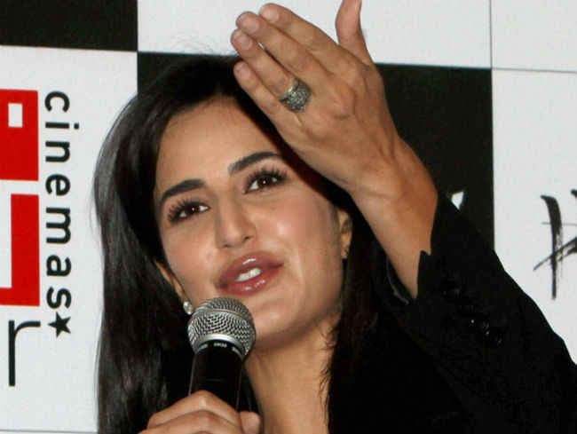 तो क्‍या रणबीर-दीपिका की नजदीकियों से कैट फील कर रही है ''INSECURE''