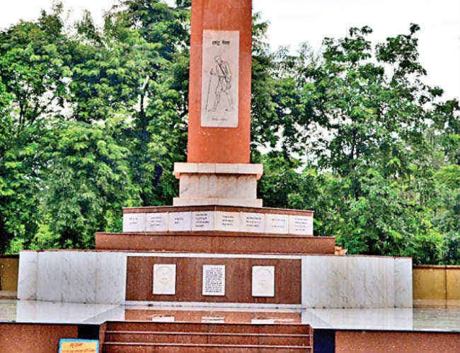 राजनीतिक प्रयोग की तैयारी में पार्टियां