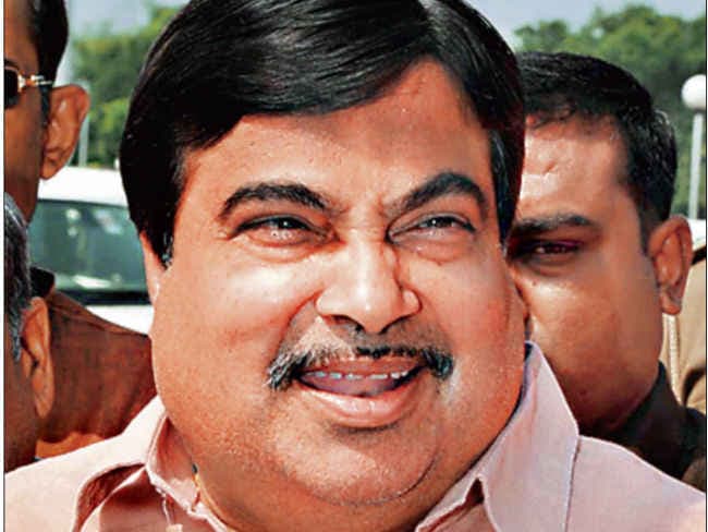 झूठ बोल रहे हैं नीतीश बहस की देता हूं चुनौती : नितिन गडकरी