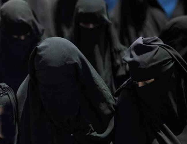 साउदी अरब में महिलाओं को पहली बार मिली चुनाव लड़ने की मंजूरी !