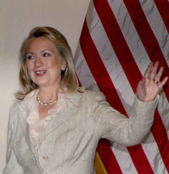 हिलेरी क्लिंटन को मिले ईमेल के अनुसार, मुल्ला उमर को आईएसआई ने दी थी शरण