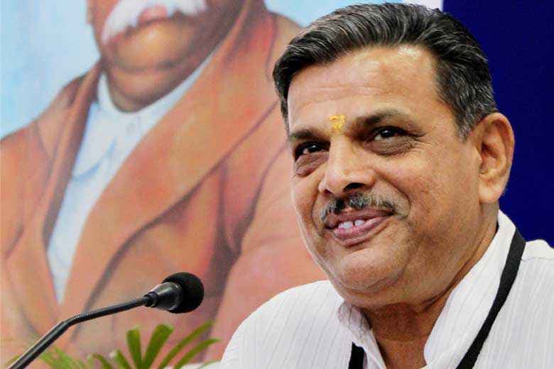 आरएसएस के दरबार में मंत्रियों के बाद पहुंचे प्रधानमंत्री मोदी, सरकार का रिपोर्ट कार्ड पेश, एजेंडा तय