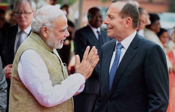 प्रधानमंत्री नरेंद्र मोदी के विदेश दौरों पर 37 करोड़ खर्च