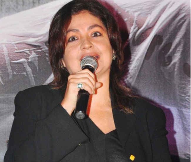 क्या हनी सिंह के ”धीरे धीरे” से नाराज हैं पूजा भट्ट ? क्या हनी सिंह के ”धीरे धीरे” से नाराज हैं पूजा भट्ट ?
