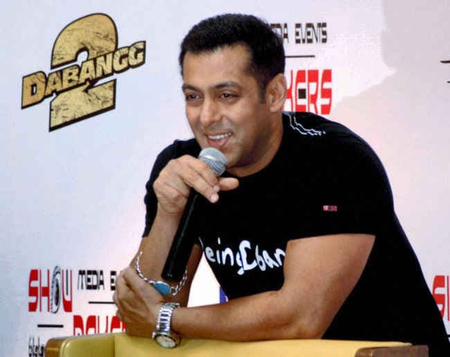 मैं साढे पांच सौ रुपये की टी-शर्ट पहनता हूं : सलमान खान