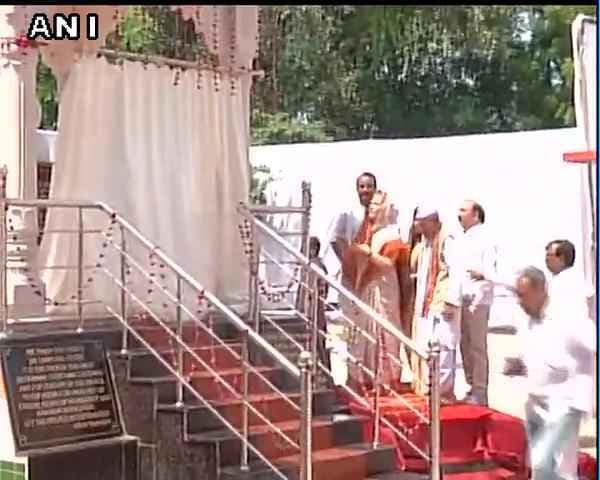 रायबरेली पहुंची सोनिया कहा, साऊदी की घटना से हूं सदमे में