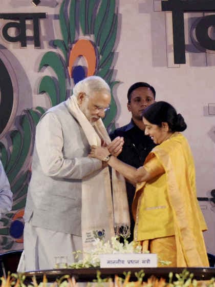 सुषमा और शिवराज ने कहा, हिन्दी का मान बढ़ा रहे हैं प्रधानमंत्री