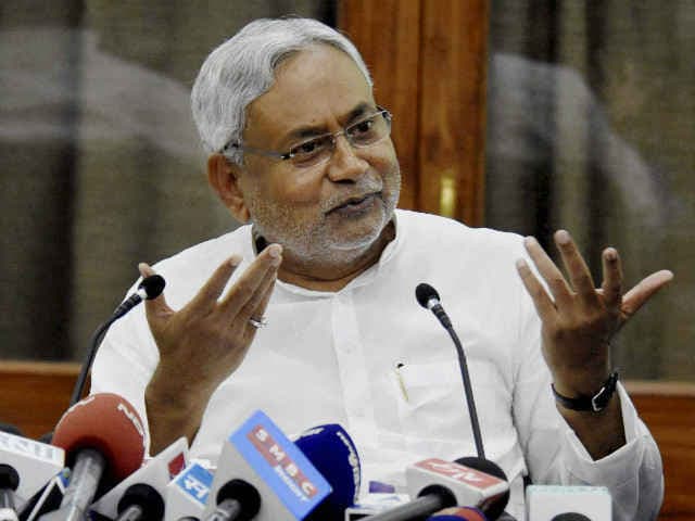 इंडिया टीवी-सी वोटर का बिहार विधानसभा चुनाव पर पहला सर्वे : नीतीश को बढत