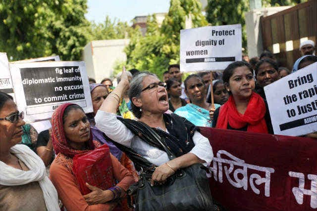 भारत ने सऊदी अरब से आरोपी राजनयिक को पुलिस के सामने पेश करने के लिए कहा