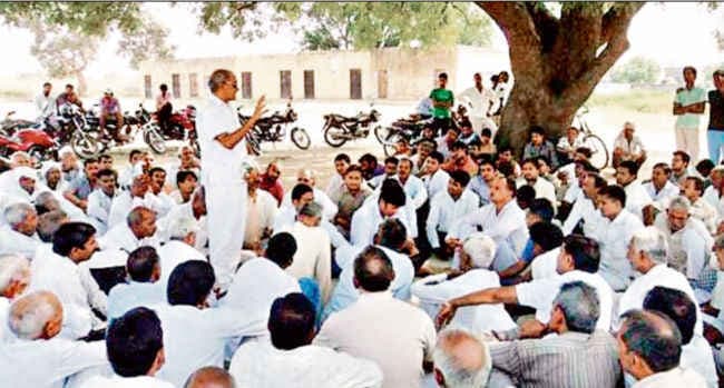 निरक्षर अब पंचायत के दरवाजे से बाहर