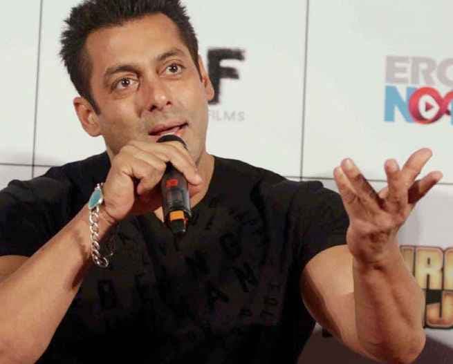 फिल्म "हीरो" देखिये और पाइये सलमान का ओटोग्राफ