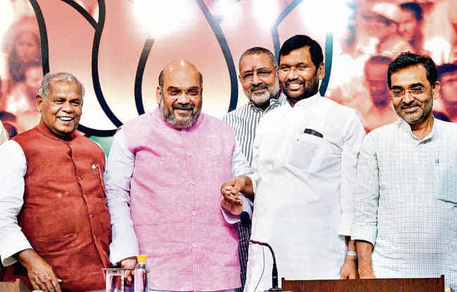 NDA : 20 सीट पर माने मांझी, एक सप्ताह तक चढ़ता-उतरता रहा ग्राफ