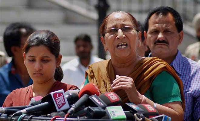 सरबजीत की बेटी पर छिडा विवाद, बहन बोली स्वप्नदीप ही है उसकी बेटी