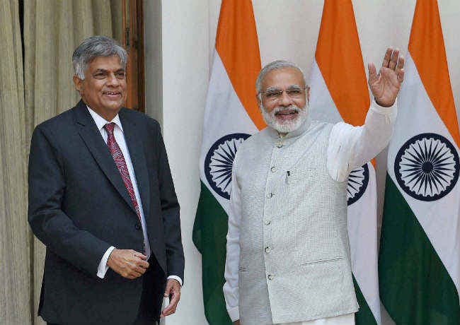 प्रधानमंत्री नरेंद्र मोदी और विक्रमसिंघ ने दोनों देशों के बीच सहयोग तेज करने का निश्चय किया