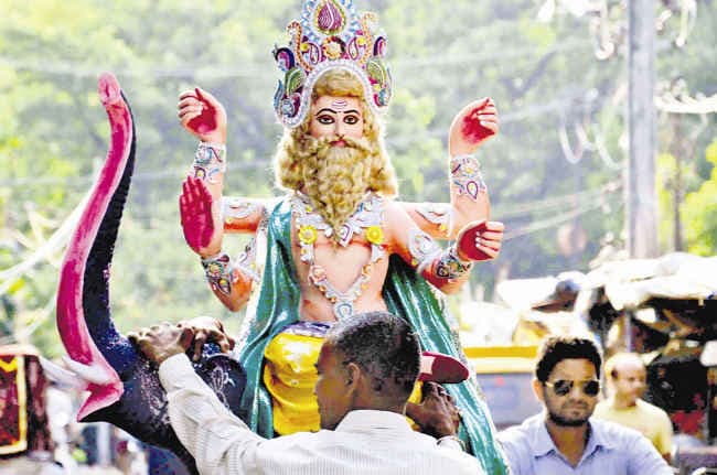 गणेश चतुर्थी और विश्वकर्मा पूजा आज
