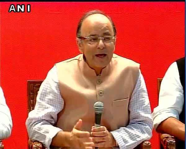 लोहिया के चेलों पर जेटली ने उठाया सवाल, बोले कांग्रेस दफ्तर से करते हैं पीसी