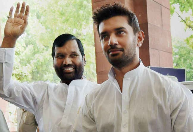 लोजपा ने जारी की 9 उम्मीदवारों की दूसरी सूची, परिवारवाद पर चिराग ने दिया जवाब