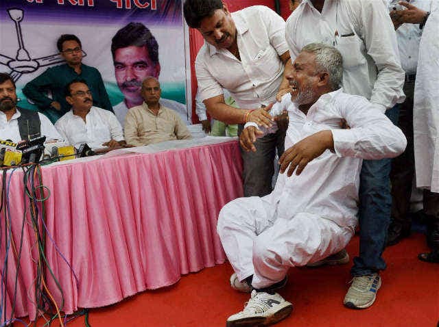 ....और टिकट नहीं मिलने पर फूट-फूट के रो पड़े रालोसपा नेता