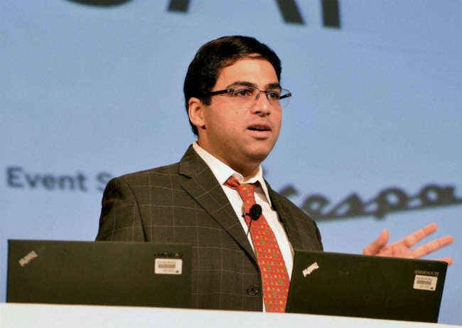 ऐसे लोगों की तलाश में हूं जो मेरे खेल में खामी निकाले : आनंद