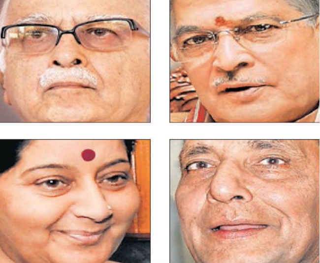 स्‍टार प्रचारक भाजपा : आडवाणी, जोशी, सुषमा, राजनाथ, जेटली, ईरानी, शिवराज व शत्रु भी