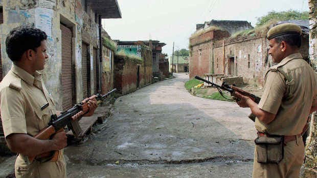 निकम्मे अफसरों व नेताओं के भड़काऊ बयान से भडका मुजफ्फरनगर दंगा