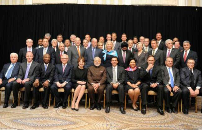 फॉर्च्यून 500 के मुख्य कार्यकारी अधिकारियों के साथ मोदी ने किया डीनर