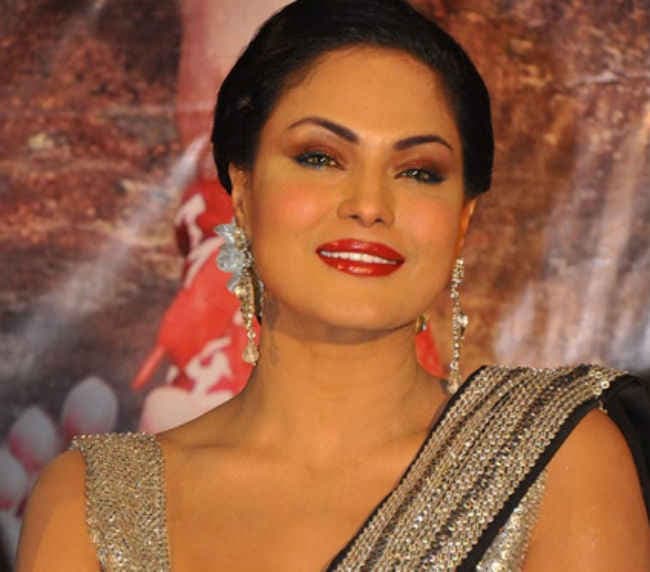 पाकिस्‍तानी अभिनेत्री ने दिया बेटी को जन्‍म, शेयर की तसवीरें